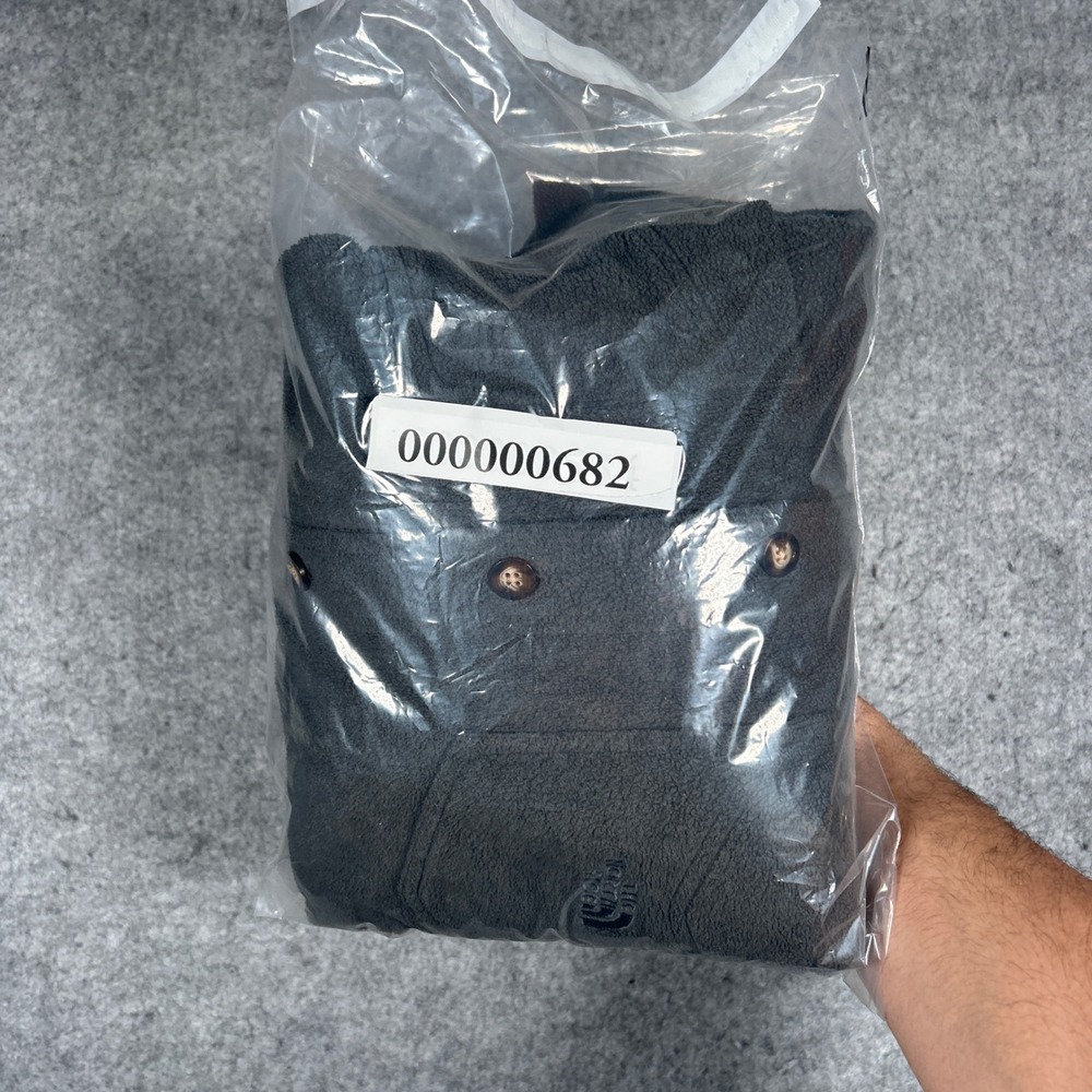 The North Face fleece buttoned jacket mens large Charcoal Grey outdoor hiking - Picture 16 of 16